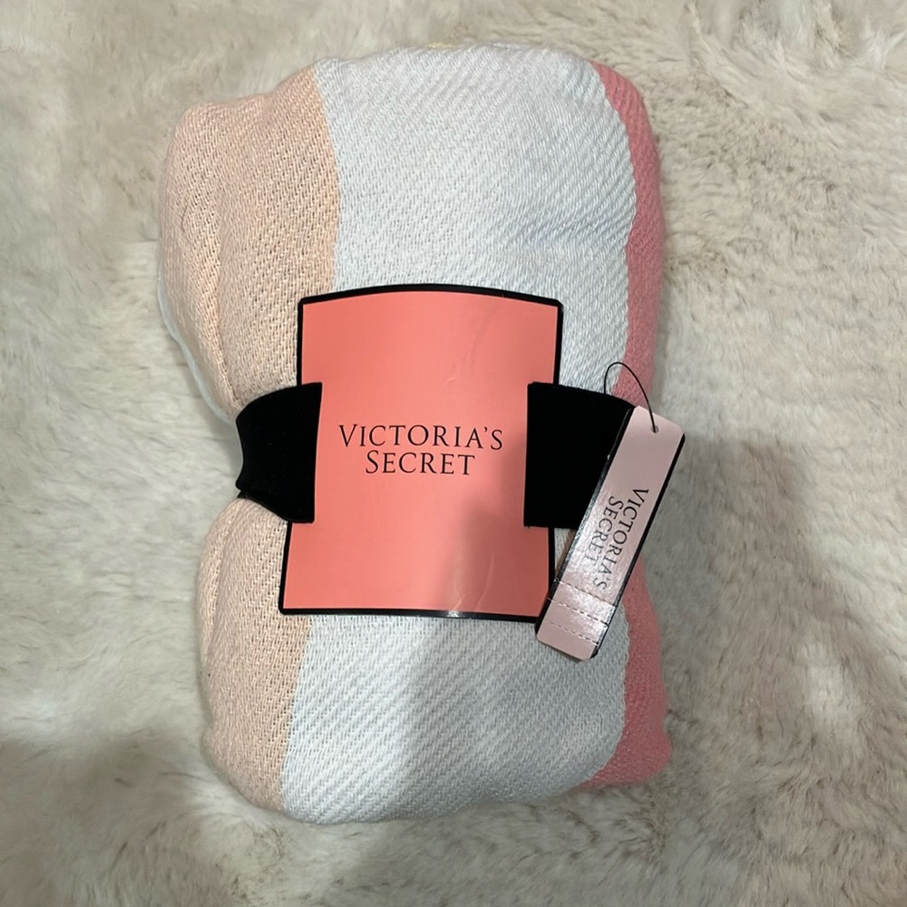 Victoria's Secret Beach Blanket/Throw Yellow White Peach Aqua 50x60 Picnic